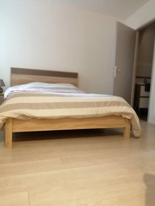 생발레리앙코 Duplex Situe Dans Le Centre De St Valery En Caux 아파트 외부 사진